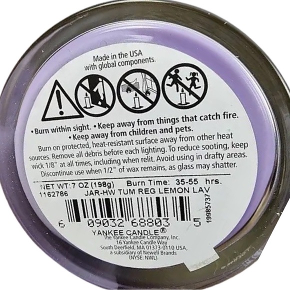 YANKEE CANDLE Lemon Lavender - Picture 2 of 3